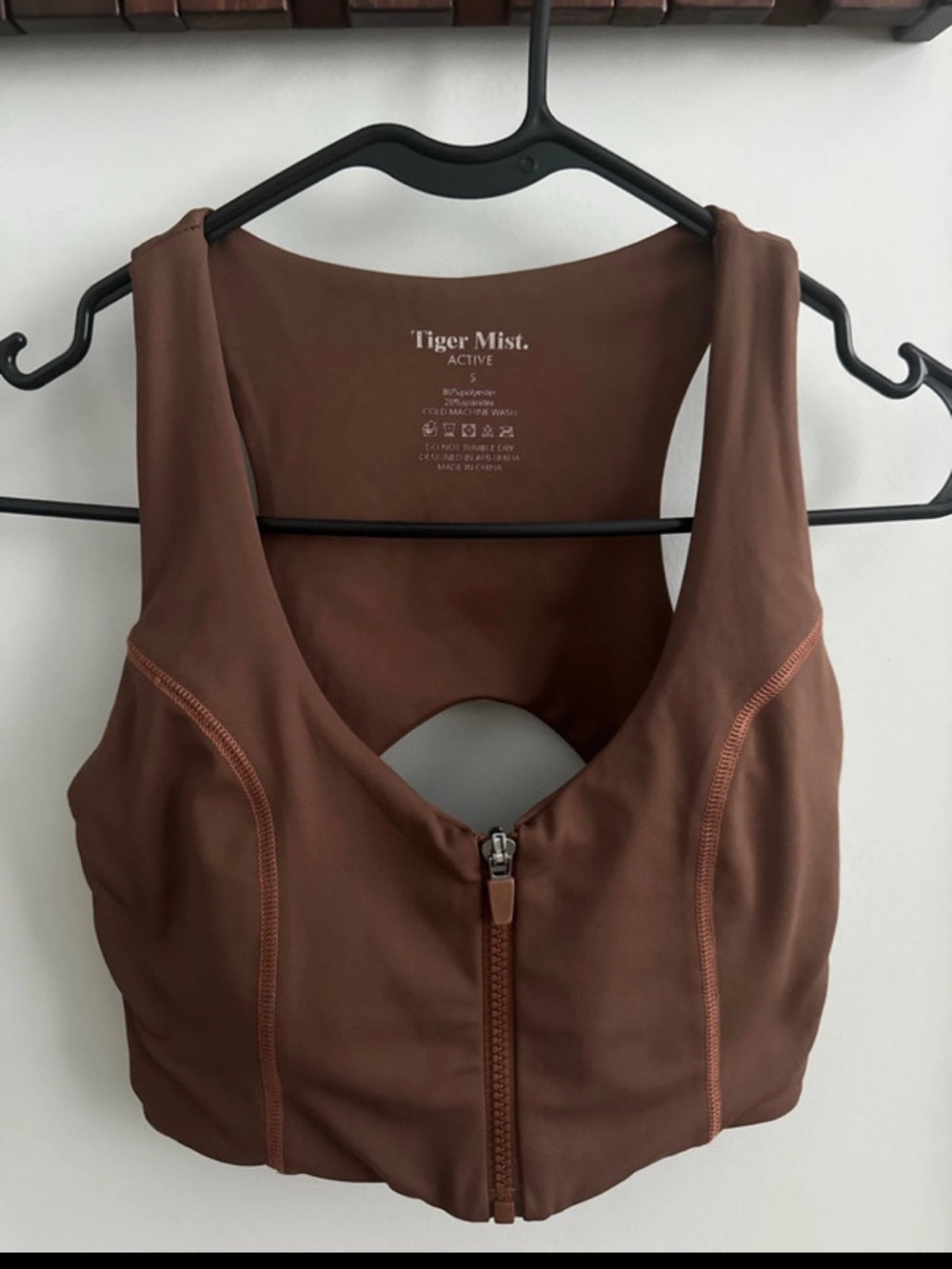 Tiger Mist Active Front-Zip Sports Bra in Chocolate Brown